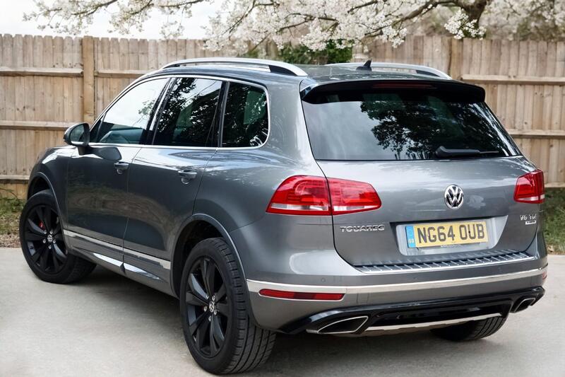 VOLKSWAGEN TOUAREG